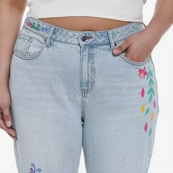 Disney Encanto Mirabel Mom Jeans Plus Size Womens size 18 - Picture 4 of 13